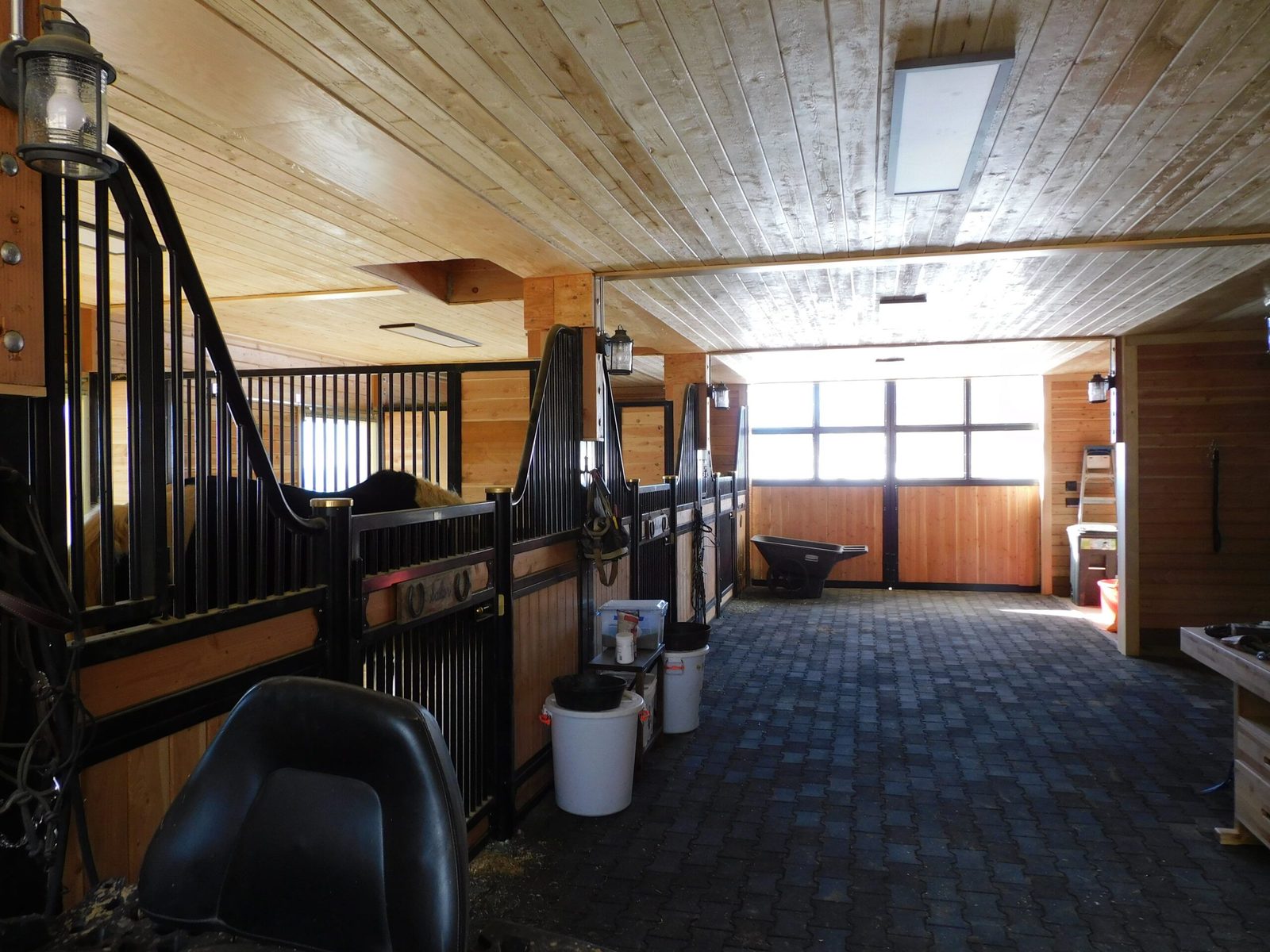 Customized Barn Pro&rsquo;s Build detail